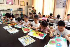 <b>中国儿童教育市场吸引中外企业“淘金者”儿童资源网</b>